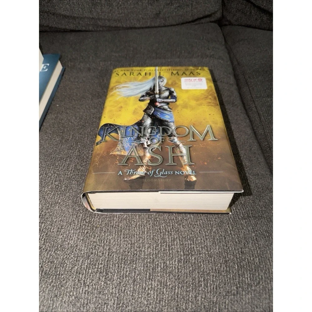 Kingdom of Ash (Throne of Glass) by Sarah Maas (Hardcover) Bonus Character Box C